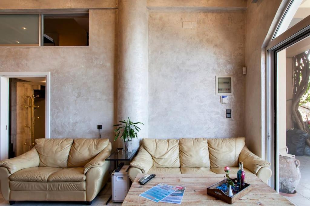 Lenico Beachfront Suites Agia Pelagia  Bagian luar foto